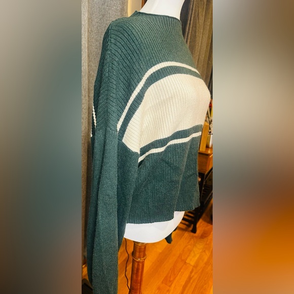 Gilli Dark Green and Cream Turtleneck Sweater Sz Medium - Picture 5 of 11